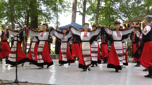 Zoriany performs The Welcome Dance